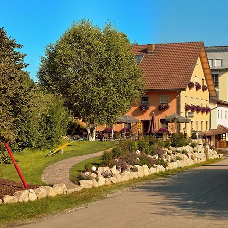 Bed and Breakfast Landgasthof Hauser Immendingen Экстерьер фото