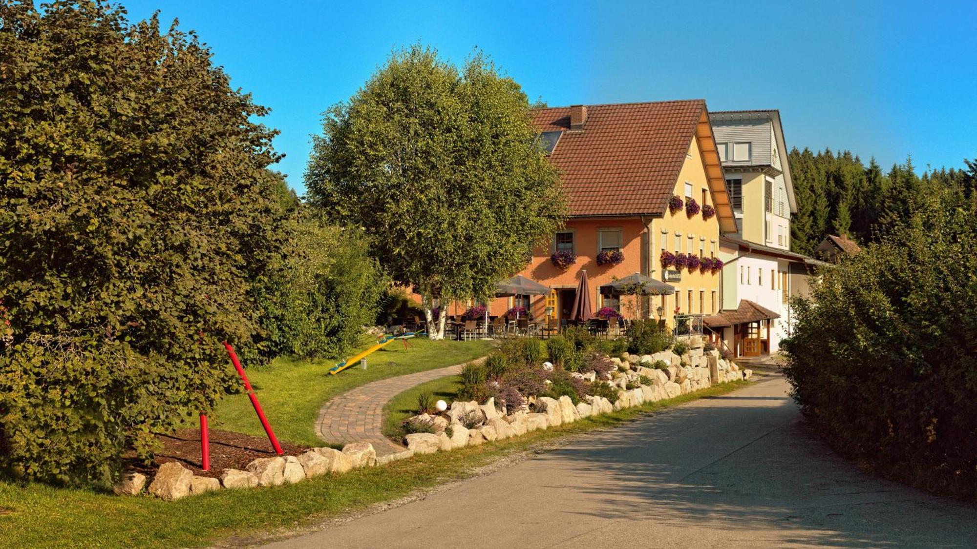 Bed and Breakfast Landgasthof Hauser Immendingen Экстерьер фото